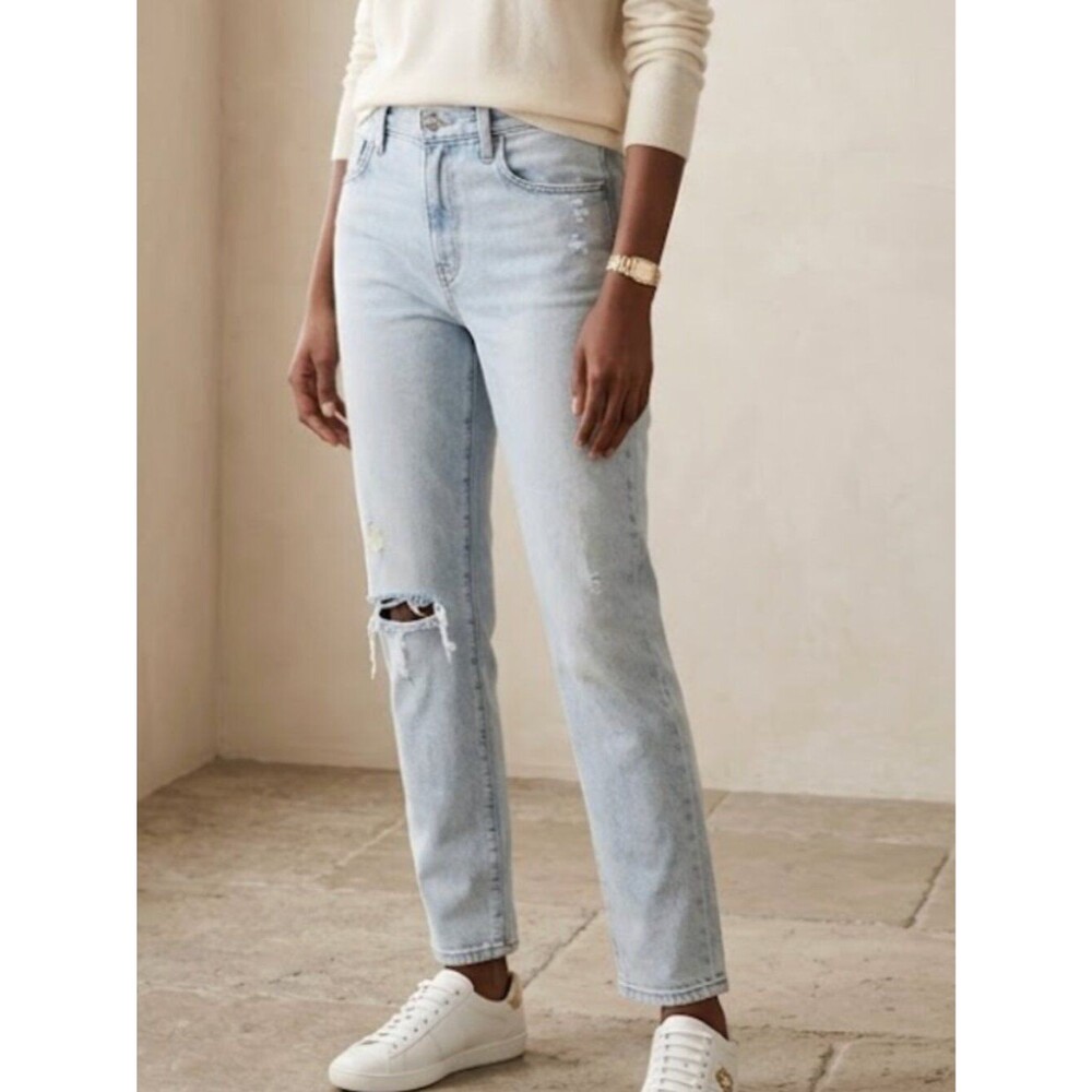 Current/Elliott Light Wash Distressed Straight Leg Ripped Denim Jeans Size 30